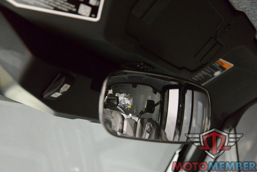 2025 Can-Am Defender Limited HD10 Desert Tan & Stealth Black