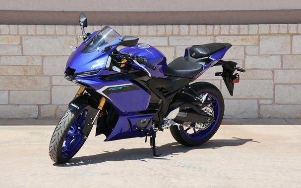 2026 YAMAHA YZFR3 ABS