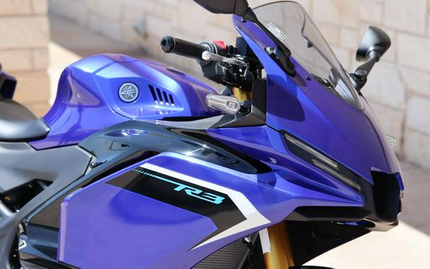 New 2026 YAMAHA YZFR3 ABS