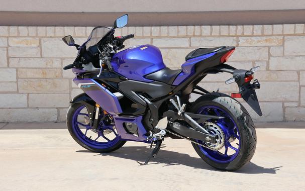 2026 YAMAHA YZFR3 ABS