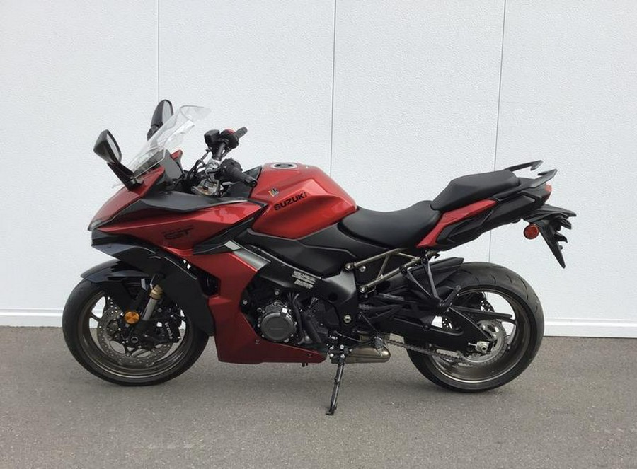 2024 Suzuki GSX-S1000GT Plus