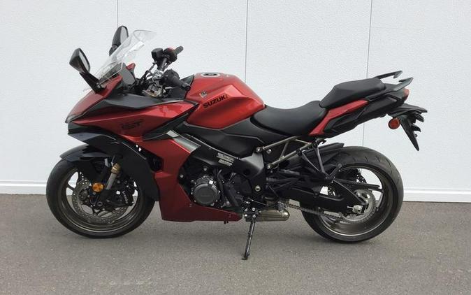 2024 Suzuki GSX-S1000GT Plus
