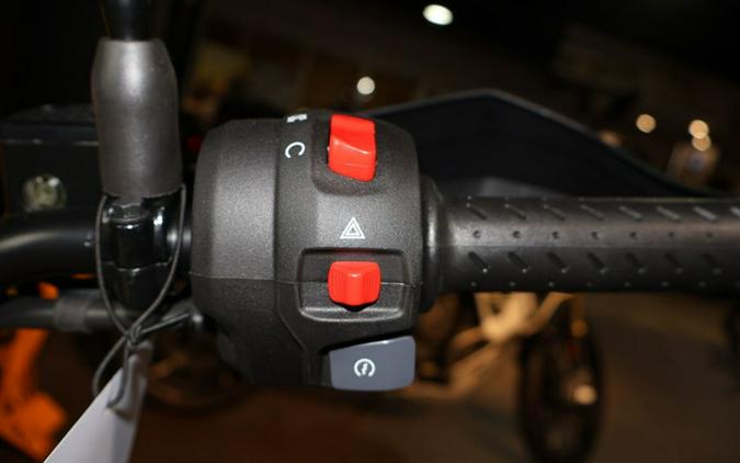 2026 Triumph Scrambler 400 XC Racing Yellow XC