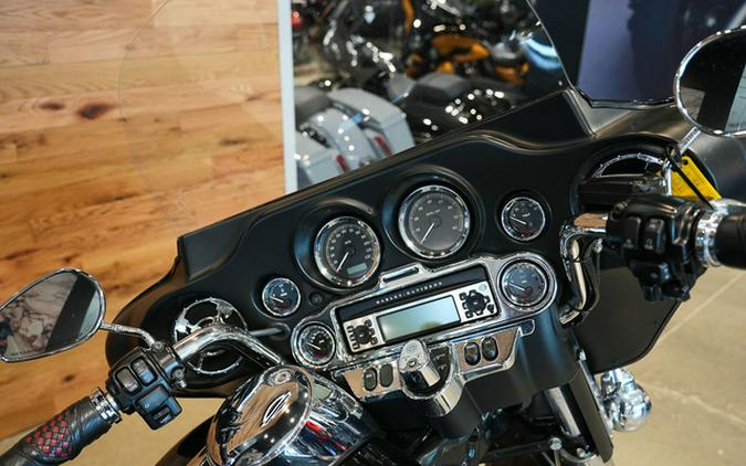 2012 Harley-Davidson FLHTC - Electra Glide Classic