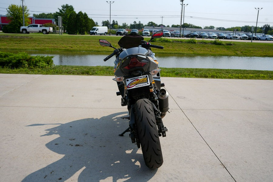 2018 Kawasaki Ninja® 400 ABS Pearl Solar Yellow/Pearl Storm Gray/Ebony