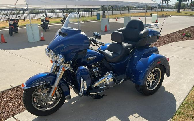 FLHTCUTG 2017 Tri Glide® Ultra