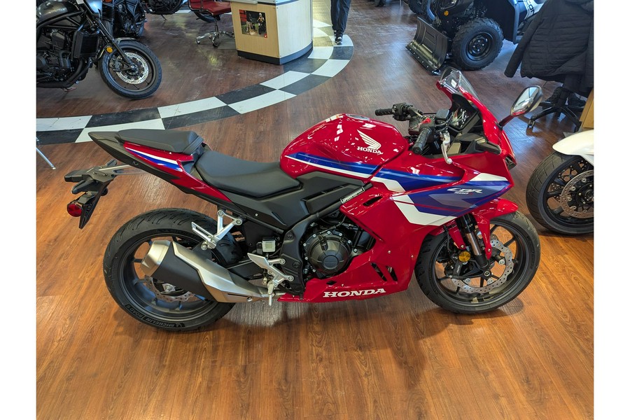 2025 CBR500R ABS - Honda