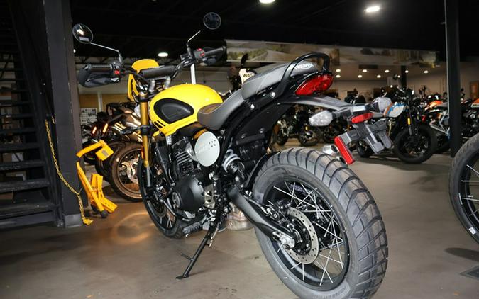 2026 Triumph Scrambler 400 XC Racing Yellow XC