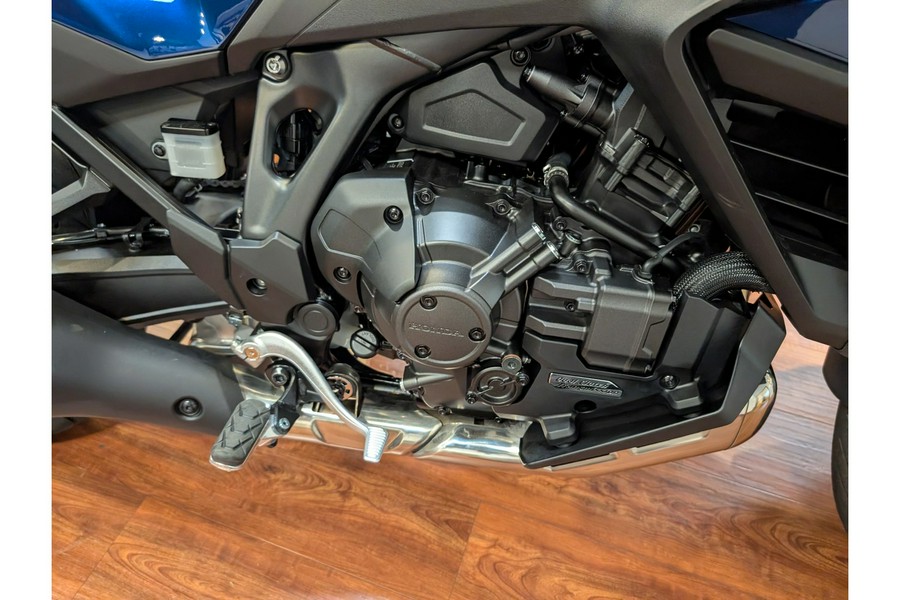 2025 NT1100 DCT - Honda