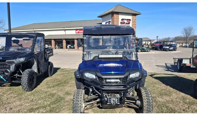 2017 Honda Pioneer 700 Deluxe