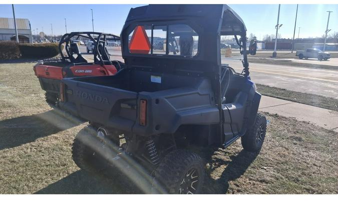 2017 Honda Pioneer 700 Deluxe