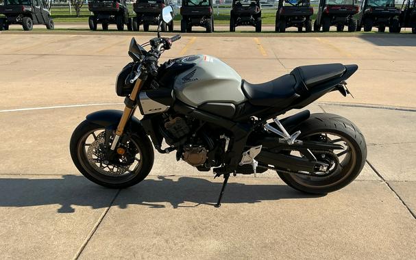 2025 Honda CB650R ABS E-Clutch