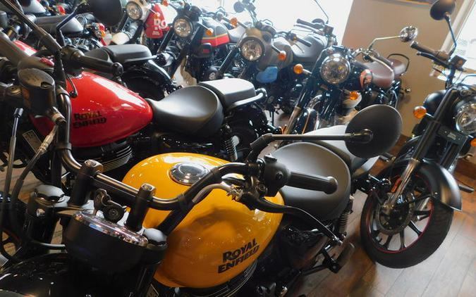 2023 Royal Enfield Meteor 350 Fireball Yellow