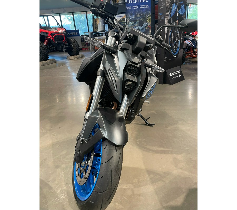 2024 Suzuki GSX-8S