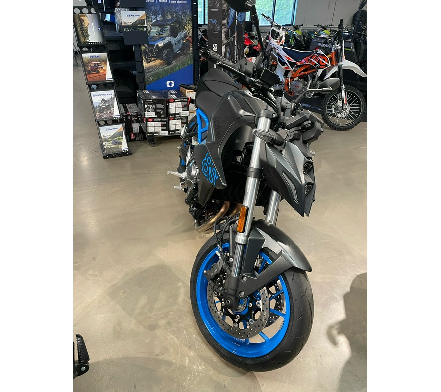 2024 Suzuki GSX-8S