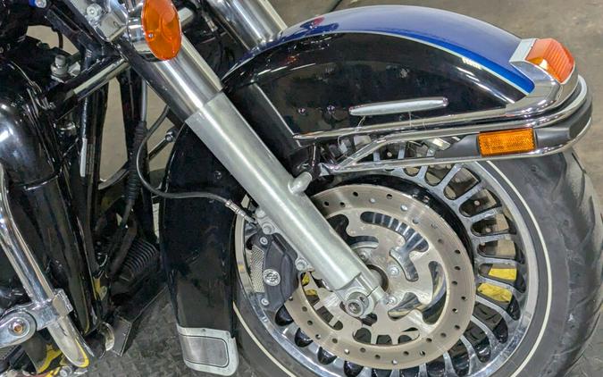 2010 Harley-Davidson Electra Glide® Ultra Limited Two-Tone Flame Blue Pearl/Vivid Black