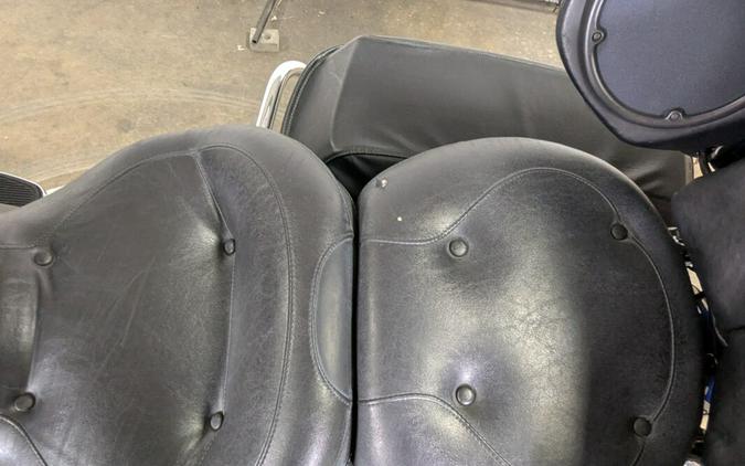 2010 Harley-Davidson Electra Glide® Ultra Limited Two-Tone Flame Blue Pearl/Vivid Black