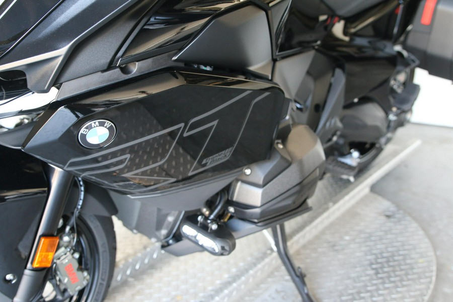 2026 BMW Motorrad R 1300 RT