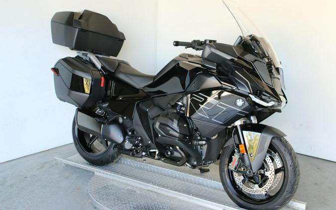 2026 BMW Motorrad R 1300 RT