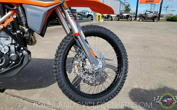 2024 KTM 690 Enduro R