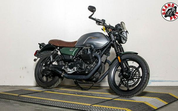 2022 Moto Guzzi V7 Stone E5