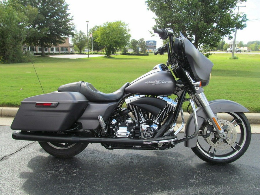 2016 Harley-Davidson® FLHXS - Street Glide® Special