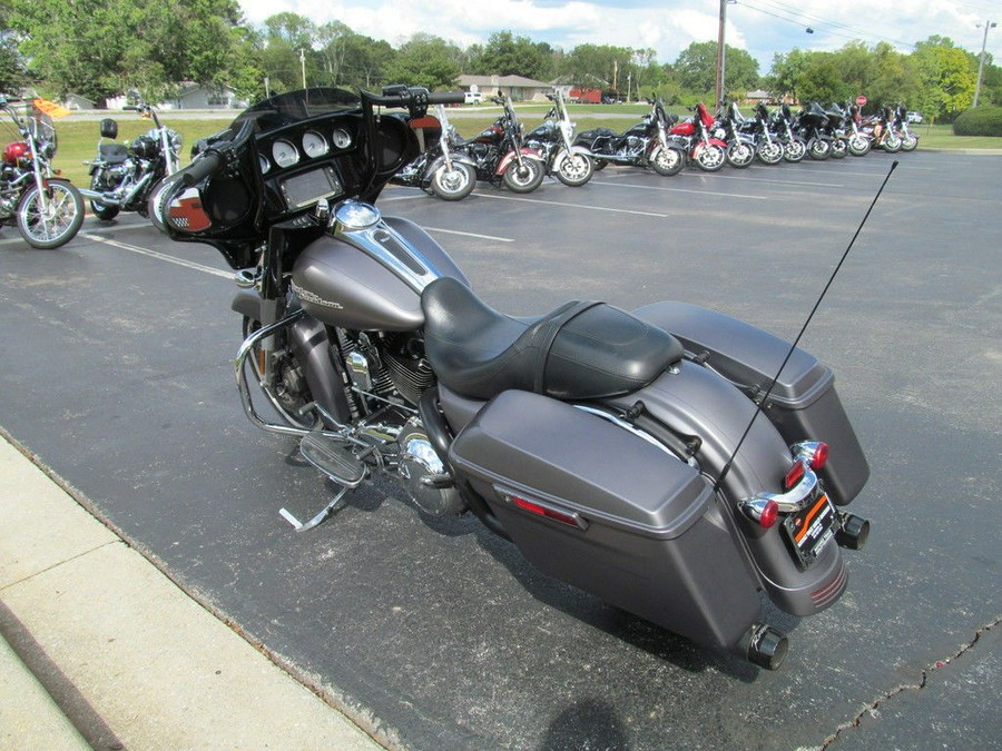 2016 Harley-Davidson® FLHXS - Street Glide® Special