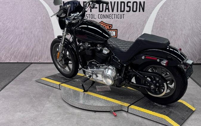 2023 FXST Softail® Standard