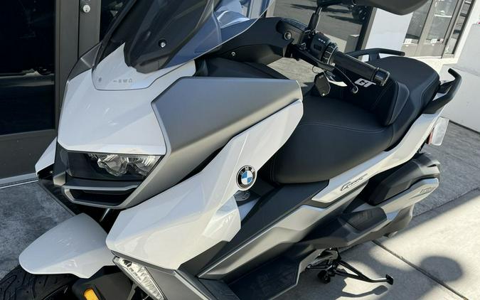 2024 BMW C 400 GT Alpine White