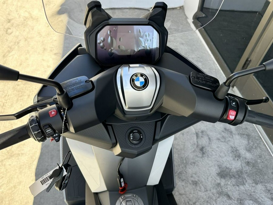 2024 BMW C 400 GT Alpine White