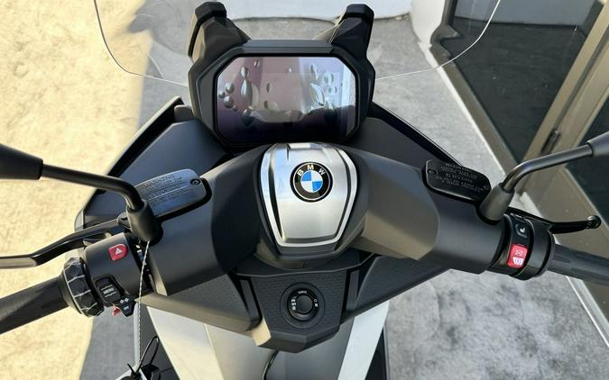 2024 BMW C 400 GT Alpine White