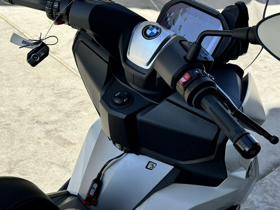 2024 BMW C 400 GT Alpine White