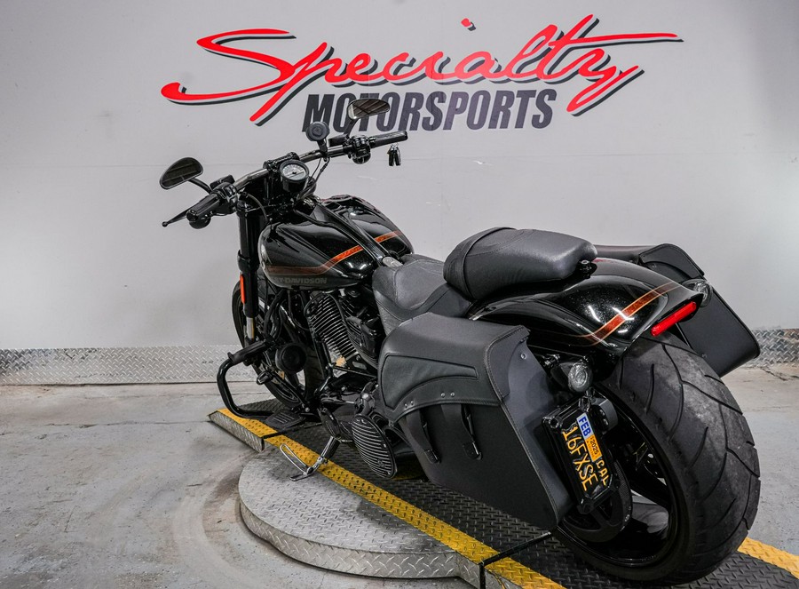 2016 Harley-Davidson CVO™ Pro Street Breakout®