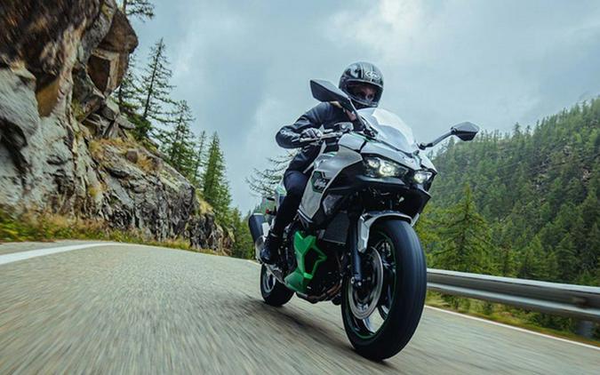 2024 Kawasaki Ninja 7 Hybrid ABS