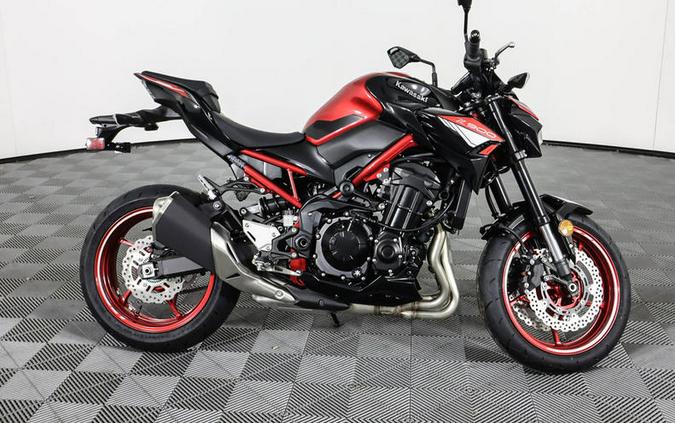 2024 Kawasaki Z900 ABS Candy Persimmon Red/Ebony