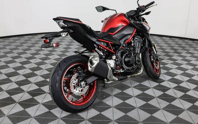 2024 Kawasaki Z900 ABS Candy Persimmon Red/Ebony