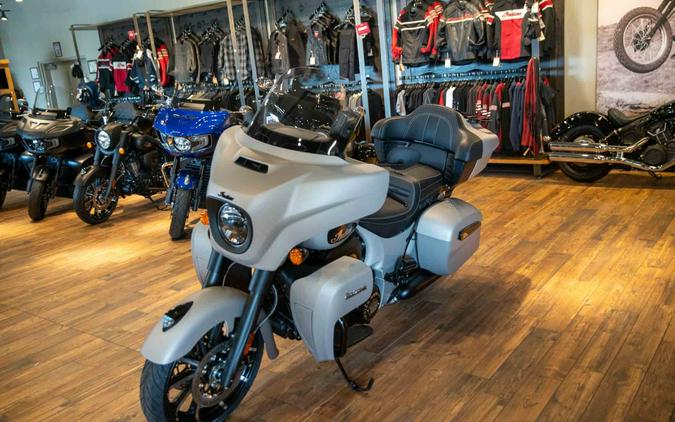 2023 Indian Motorcycle Roadmaster® Dark Horse®