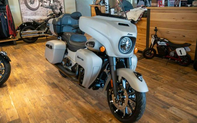 2023 Indian Motorcycle Roadmaster® Dark Horse®