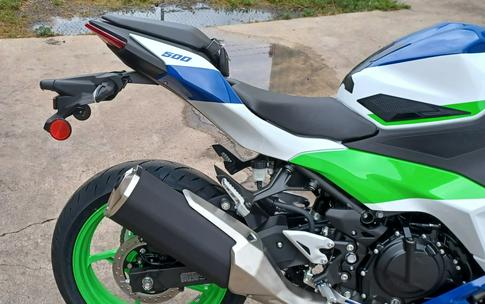 2024 Kawasaki Ninja® 500 SE 40th Anniversary Edition ABS