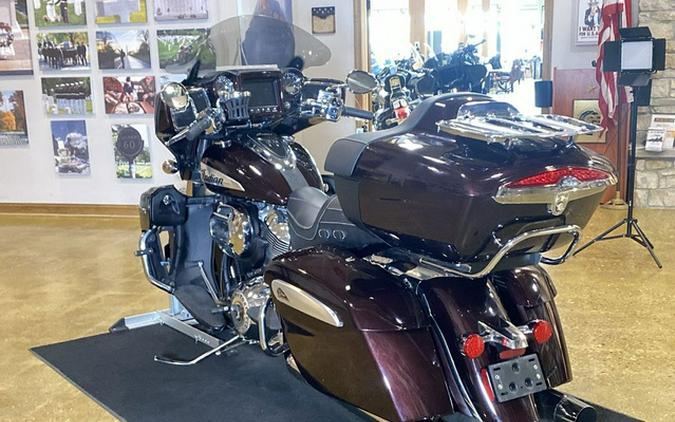 2021 Indian Roadmaster Limited Thunder Black Azure Crystal Limited Thunder Black Azure Crystal