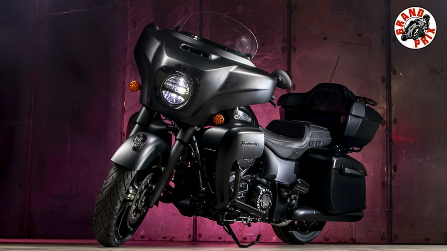 2024 Indian Motorcycle® Roadmaster® Dark Horse® Black Smoke