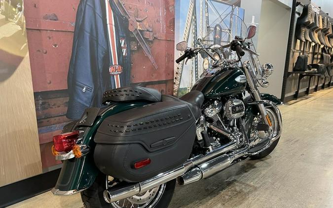 2024 Harley-Davidson Softail FLHCS - Heritage Classic