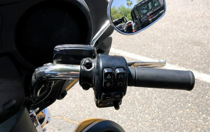 2023 Harley-Davidson FLHTCUTG - Tri Glide Ultra