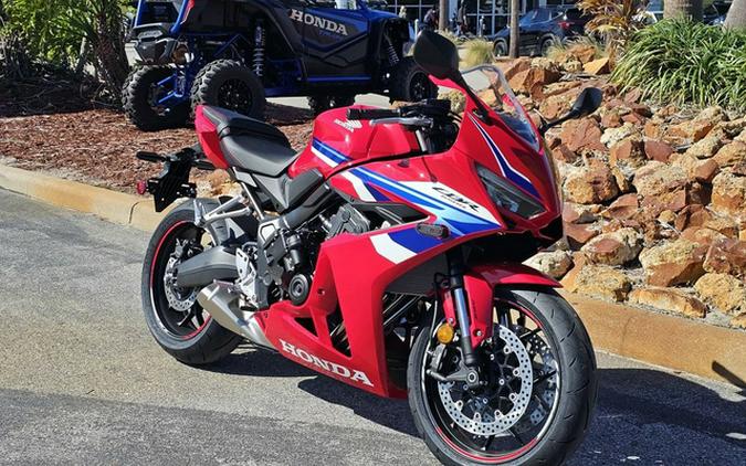 2026 Honda CBR650R E-Clutch