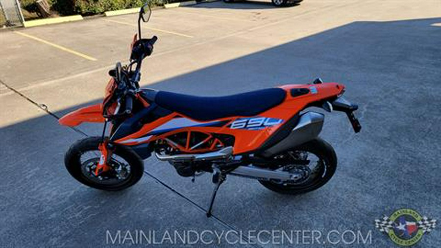 2024 KTM 690 SMC R