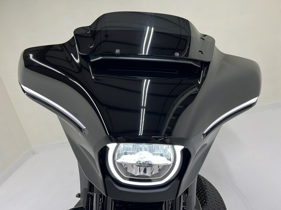 FLHX 2024 Street Glide®