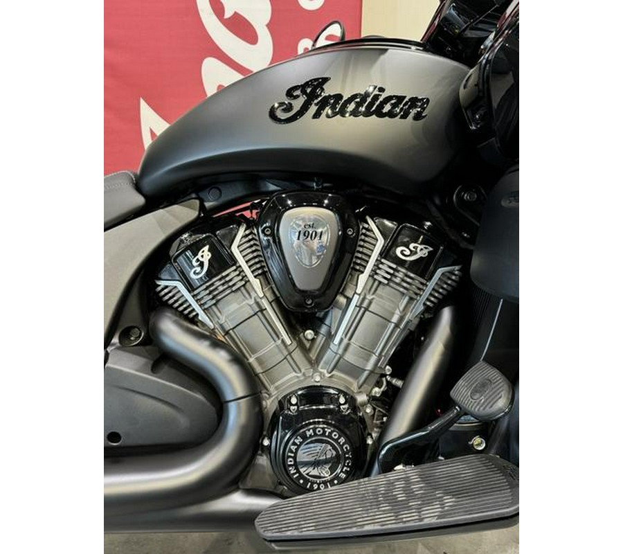 2024 Indian Motorcycle® Pursuit® Dark Horse® with PowerBand Audio Package Black Smoke