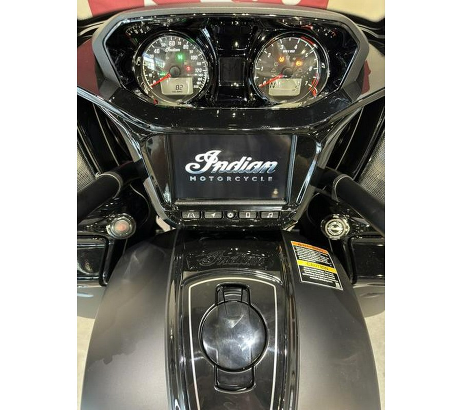 2024 Indian Motorcycle® Pursuit® Dark Horse® with PowerBand Audio Package Black Smoke