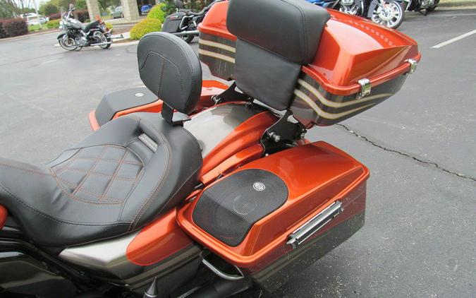 2013 Harley-Davidson® FLTRXSE2 - CVO™ Road Glide® Custom®