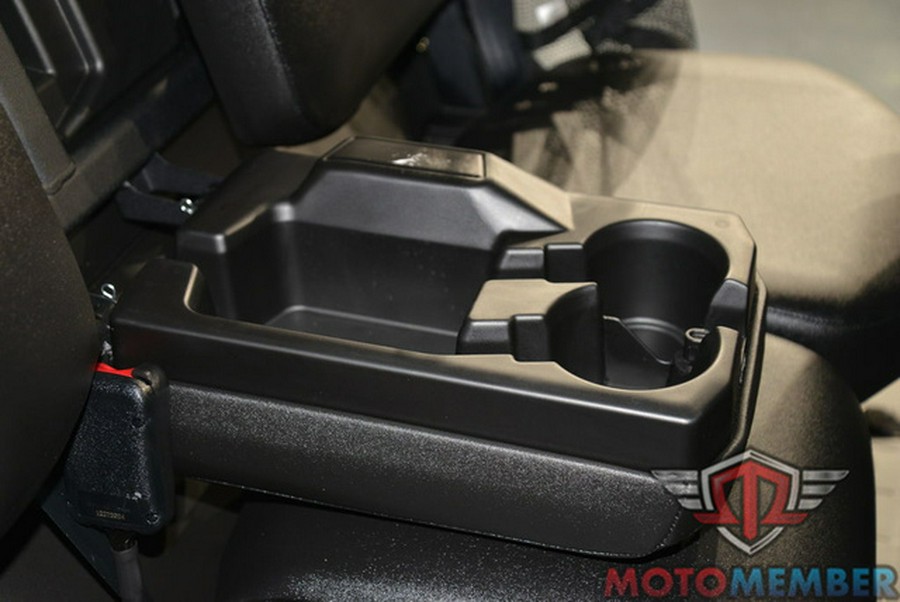 2025 Can-Am Defender MAX DPS HD10